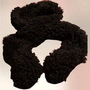 Vintage 80s Fuzzy Neck Scarf